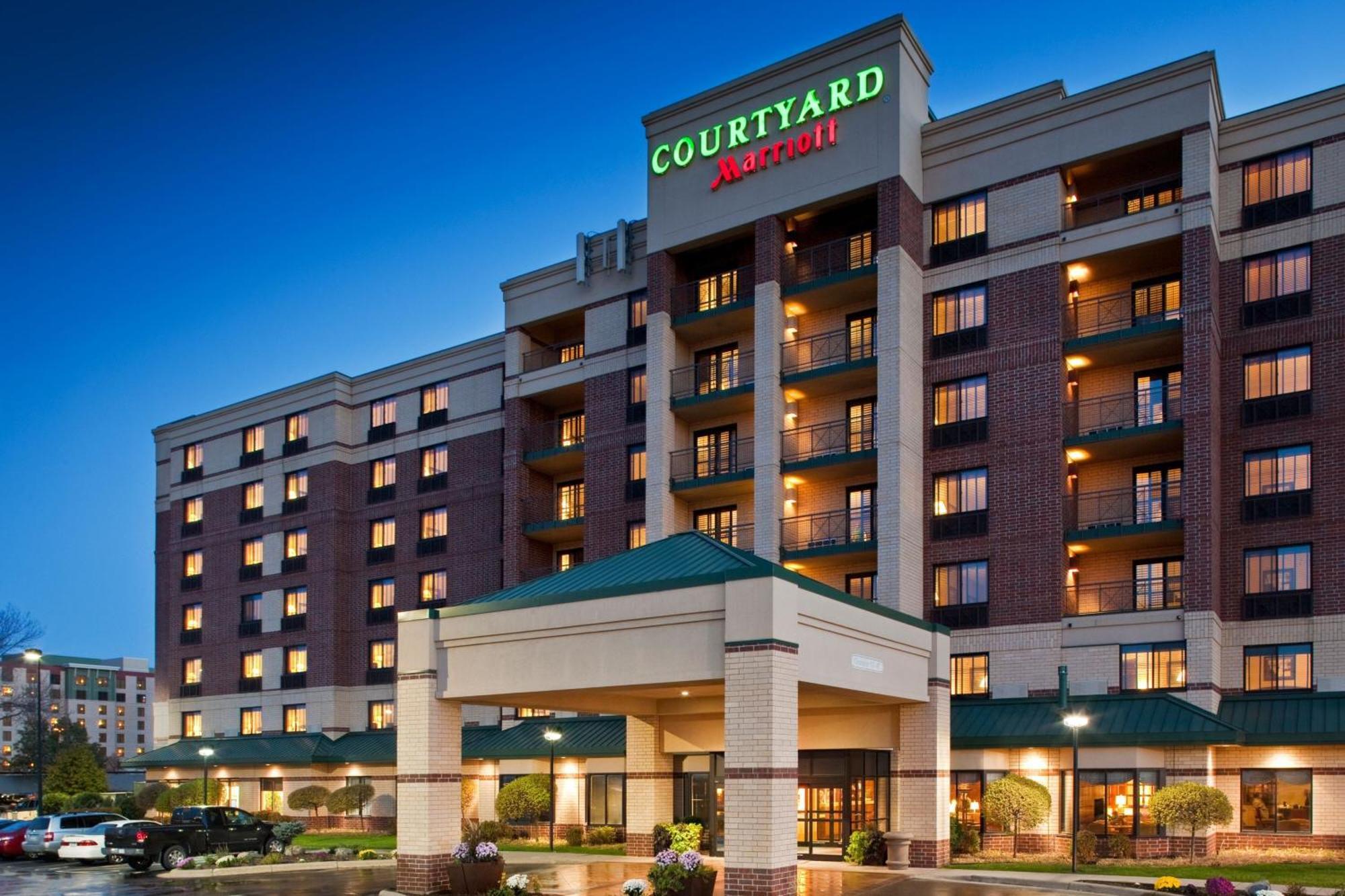 Courtyard By Marriott Bloomington Mall Of America Hotel Exterior photo