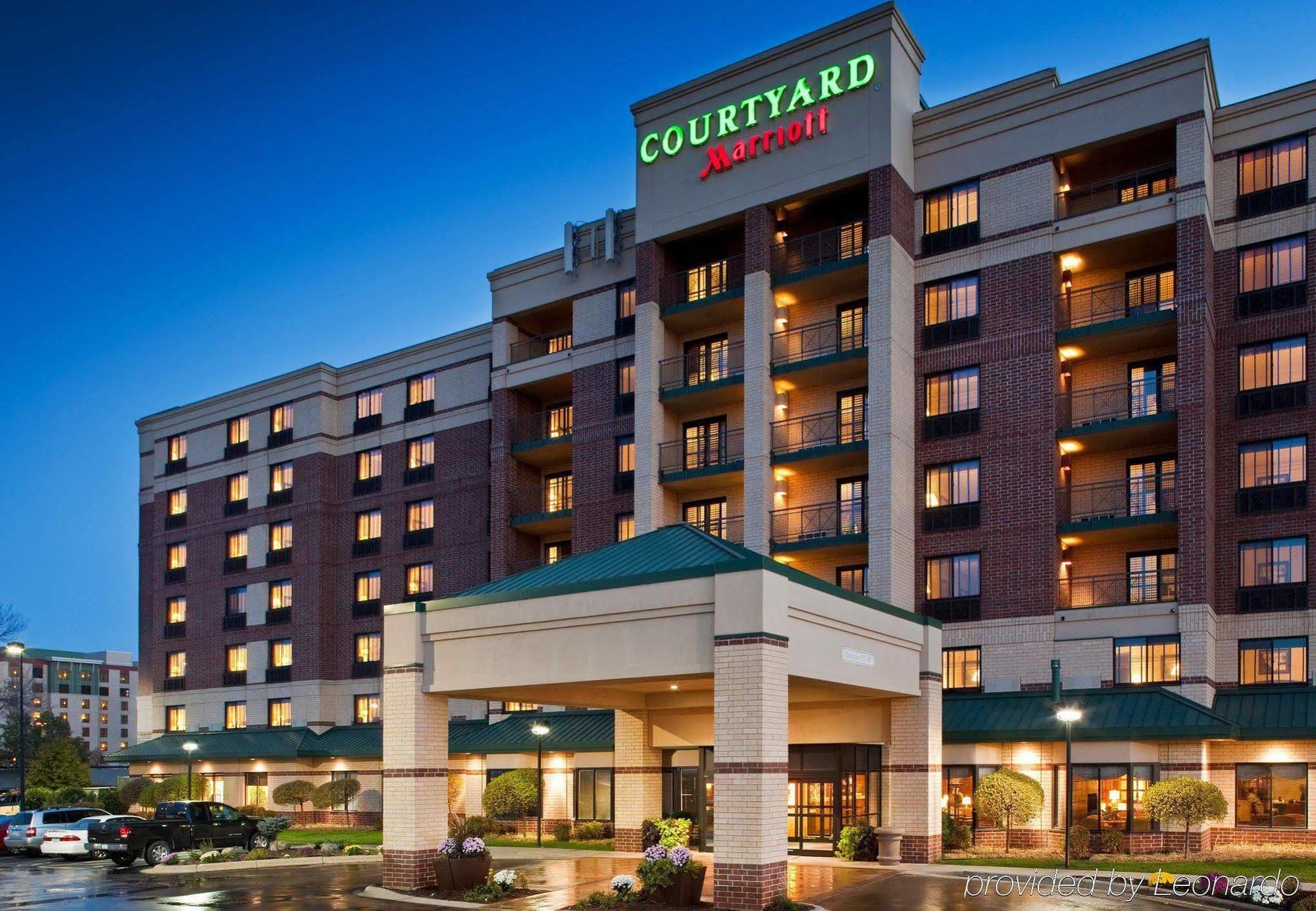 Courtyard By Marriott Bloomington Mall Of America Hotel Exterior photo